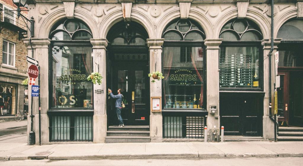 Storefront or Stay Online? This Simple Test Reveals the Right Answer for YOUR&nbsp;Business